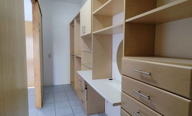 Amplia residencia en RENTA, colonia Ciudad de los Niños, Zapopan.