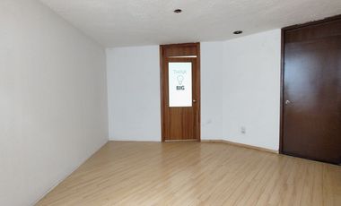 Amplia residencia en RENTA, colonia Ciudad de los Niños, Zapopan.