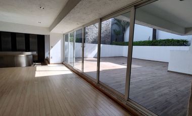Amplia residencia en RENTA, colonia Ciudad de los Niños, Zapopan.