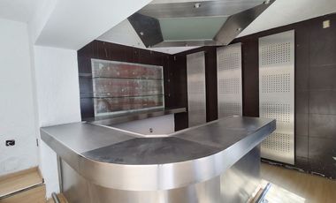 Amplia residencia en RENTA, colonia Ciudad de los Niños, Zapopan.