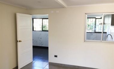 Casa en Arriendo en Metro lo Vial