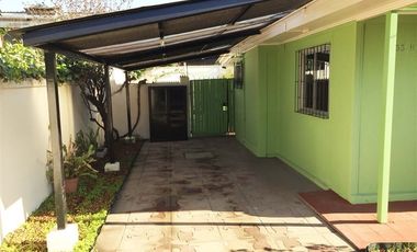 Casa en Arriendo en Metro lo Vial