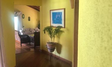 Comercial para oficina Gran casa en parcela Lonquen Norte con tremenda ubicación, cerca de todo lo que necesites