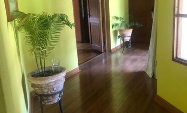 Comercial para oficina Gran casa en parcela Lonquen Norte con tremenda ubicación, cerca de todo lo que necesites
