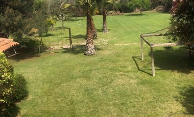Comercial para oficina Gran casa en parcela Lonquen Norte con tremenda ubicación, cerca de todo lo que necesites