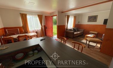 Linda Casa con cabañas a minutos del centro de Villarrica