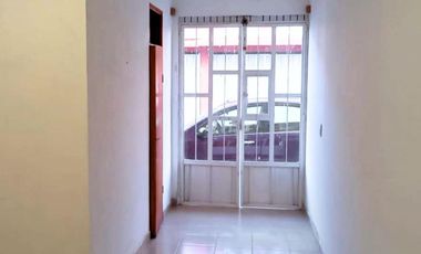 Casa con Locales Comerciales en Venta