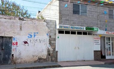 Casa con Locales Comerciales en Venta