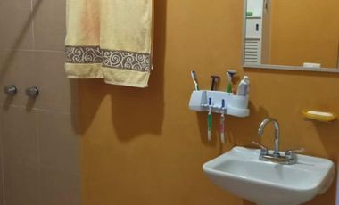 Casa con Locales Comerciales en Venta