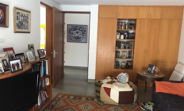 Venta Espectacular Casa de 5 dormitorios en Urbanización Pillagua. Sector Santa Ines. Cumbayá. JS