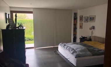 Venta Espectacular Casa de 5 dormitorios en Urbanización Pillagua. Sector Santa Ines. Cumbayá. JS