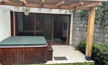 Venta Espectacular Casa de 5 dormitorios en Urbanización Pillagua. Sector Santa Ines. Cumbayá. JS