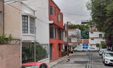 Casa en Remate en Periodista, FG-638