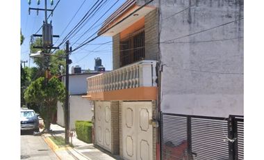 Casa en Remate en Valle Dorado, FG-608