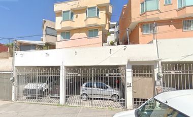 Casa en Remate en Los Pirules, FG-657