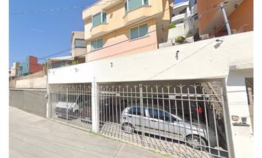 Casa en Remate en Los Pirules, FG-657