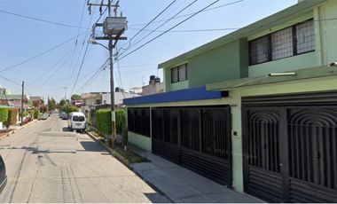 Casa en Remate en Paseos de Sta María, FG-1049