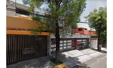 Casa en Remate en Lomas de Valle Dorado, FG-1571