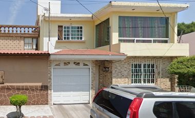 Casa en Remate en Santa Mónica, FG-1665