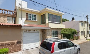 Casa en Remate en Santa Mónica, FG-1665