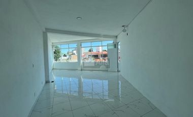 Local comercial en renta de 40 m2 en Av. Morelos, Centro de Metepec.