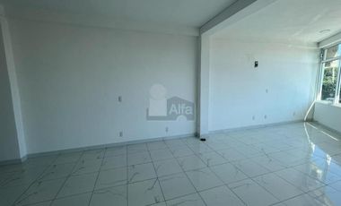 Local comercial en renta de 40 m2 en Av. Morelos, Centro de Metepec.