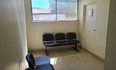 Vende Oficina Ideal  Para Centro Médico o Comercial