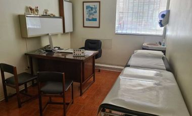 Vende Oficina Ideal  Para Centro Médico o Comercial