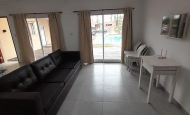 VENTA | Casa 3 dorm.   pileta | Barrio El Molino, Roldán