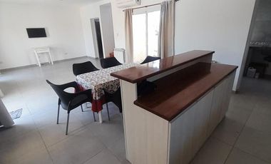 VENTA | Casa 3 dorm.   pileta | Barrio El Molino, Roldán