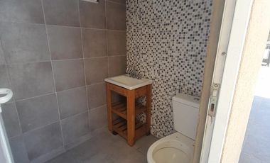 VENTA | Casa 3 dorm.   pileta | Barrio El Molino, Roldán