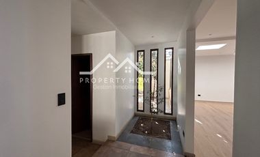VENTA LOS BOSQUES 6 DORM MAS SERVICIO Y PISCINA