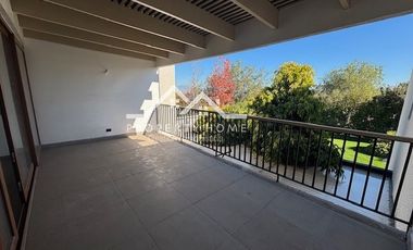 VENTA LOS BOSQUES 6 DORM MAS SERVICIO Y PISCINA