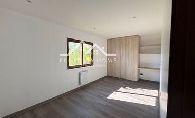 VENTA LOS BOSQUES 6 DORM MAS SERVICIO Y PISCINA