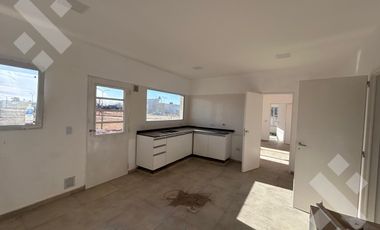 Venta Casa 3 dormi con piscina - B° Piedras Blancas - Fernandez Oro
