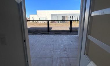 Venta Casa 3 dormi con piscina - B° Piedras Blancas - Fernandez Oro