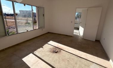 Venta Casa 3 dormi con piscina - B° Piedras Blancas - Fernandez Oro