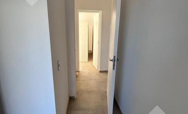 Venta Casa 3 dormi con piscina - B° Piedras Blancas - Fernandez Oro