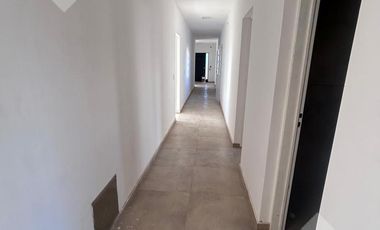 Venta Casa 3 dormi con piscina - B° Piedras Blancas - Fernandez Oro