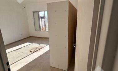 Venta Casa 3 dormi con piscina - B° Piedras Blancas - Fernandez Oro