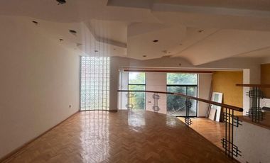 Casa en venta en Lomas de Tarango