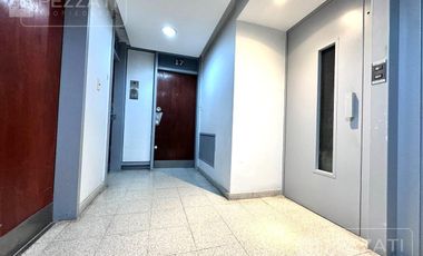 Oficina en  venta en Mar del Plata. Zona Shopping Los Gallegos. Al frente