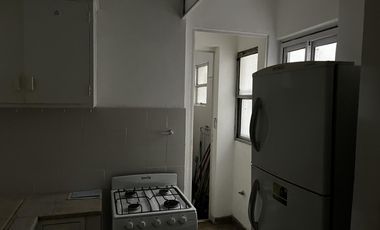 Alquiler departamento 2 ambientes c/ balcón frente Retiro zona turística
