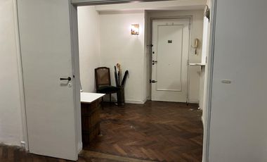 Alquiler departamento 2 ambientes c/ balcón frente Retiro zona turística