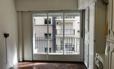 Alquiler departamento 2 ambientes c/ balcón frente Retiro zona turística