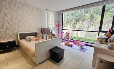 Departamento Penthouse en Venta Urb. Vista Grande Cumbayá