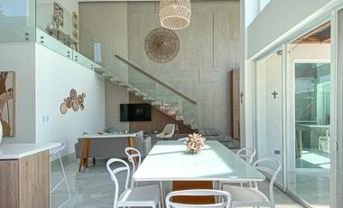 VENTA CASA EN LA PLAYA URBANIZACION VENTURA RESORTE OLON SANTA ELENA (CMC)