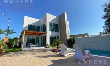 VENTA CASA EN LA PLAYA URBANIZACION VENTURA RESORTE OLON SANTA ELENA (CMC)