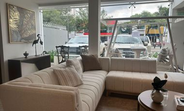 VENTGA LOCAL COMERC IAL EN URDESA CENTRAL 829 M 2