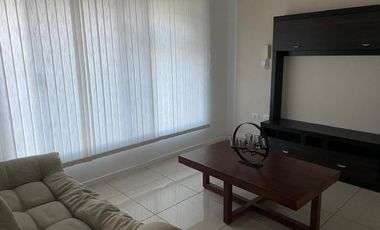 CASA AMUEBLADA EN RENTA EN PASEO DEL PARQUE TRES MARIAS, MORELIA